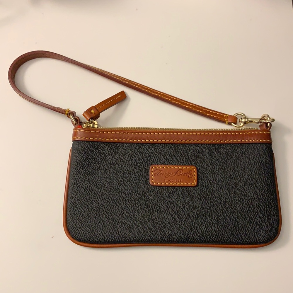 Dooney & Bourke wristlet strap
